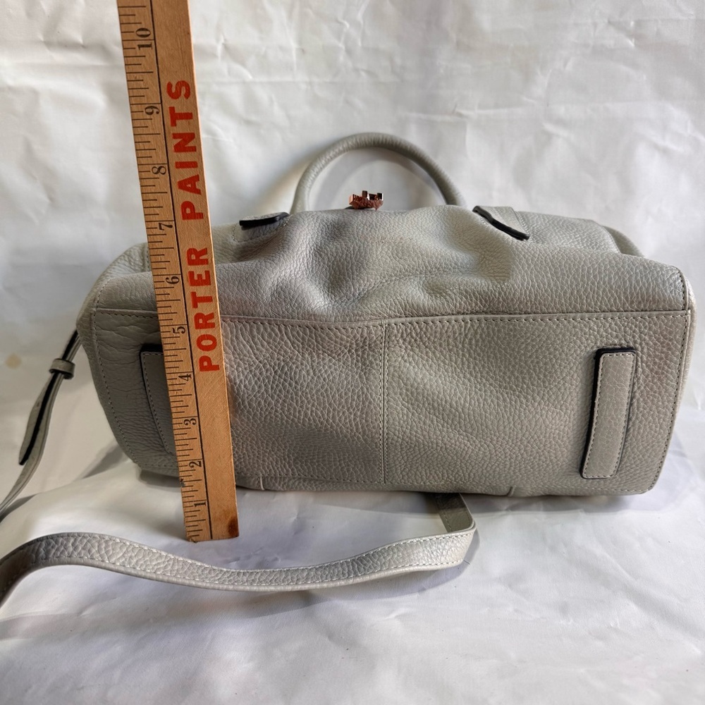 Radley // light grey peddled leather soft shoulder bag - Picture 9 of 11